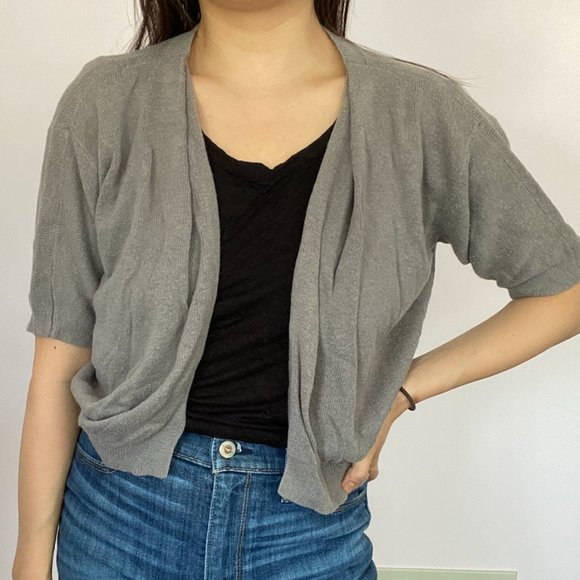 Grey Short-Sleeve Cardigan - Picture 2 of 4